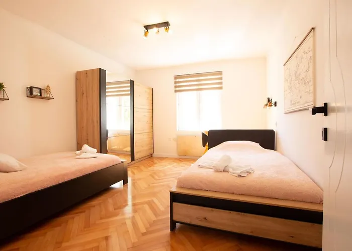 Pipi 2br With Balcony Appartamento