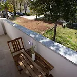 Pipi 2br With Balcony