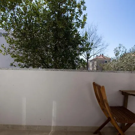 Appartement Pipi 2br With Balcony