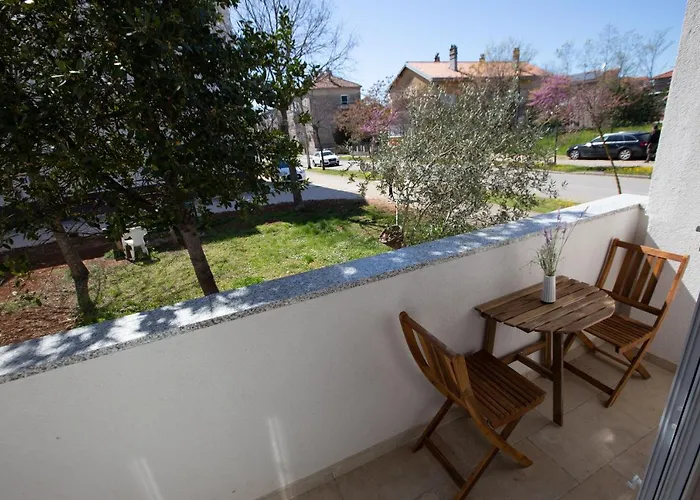 アパート Pipi 2br With Balcony *